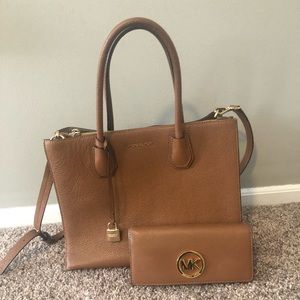 Michael Kors tote & wallet